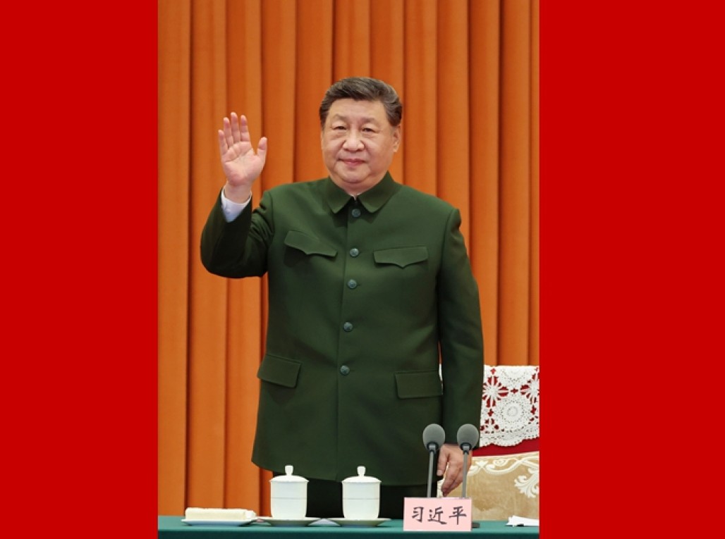 习近平春节前夕慰问部队 向全体人民解放军指战员武警部队官兵军队文职人员预备役人员和民兵致以新春祝福