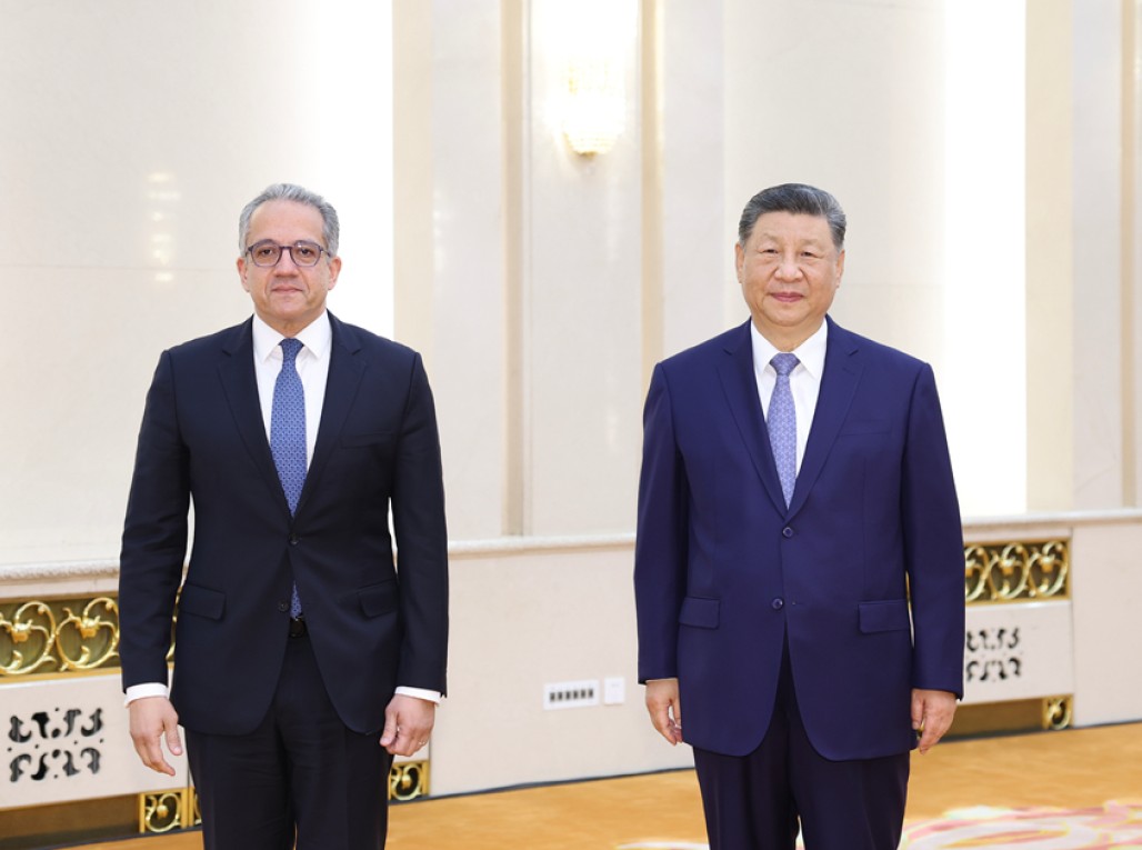 习近平会见联合国教科文组织总干事阿纳尼