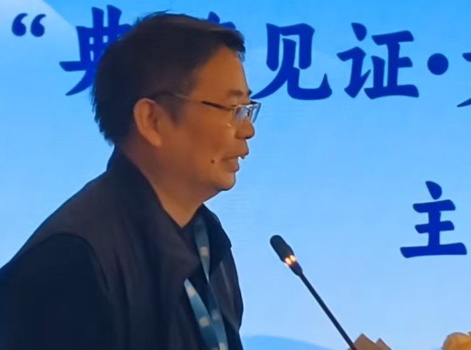 盛世修典，第三届海峡两岸中华文化峰会四海文化论坛开幕伊始，举行了&ldquo;典籍见证&middot;文脉相连&mdash;&mdash;京陇台四库行&rdquo;主题宣介活动启动仪式，以 《四库全书》这一中华文化瑰宝为纽带，深化北京、甘肃与台湾地区文化交流，增强中华民族共同体意识。在四库全书里看见优美的中国文化：富贵、华美、丰润、博厚、悠远、高明